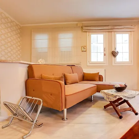 Lavish In Close To The Beach And Pilion With Netflix *