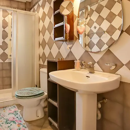 Lavish In Close To The Beach And Pilion With Netflix וולוס