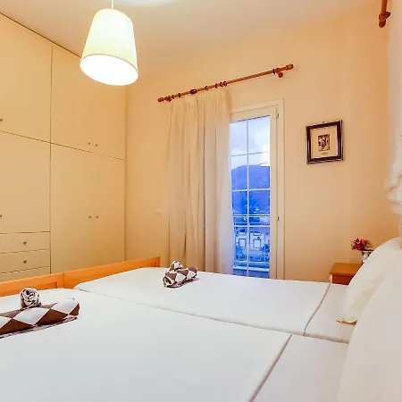 Lavish In Close To The Beach And Pilion With Netflix *